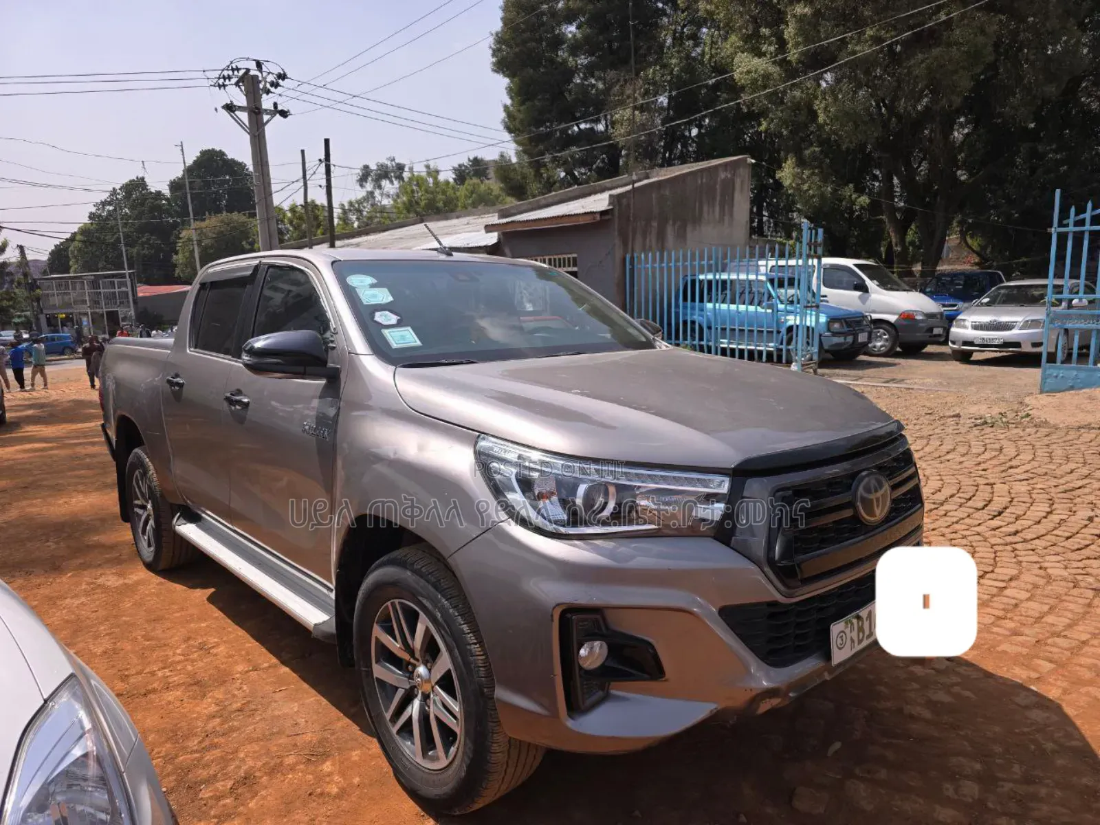 Toyota Hilux 2020 Gray