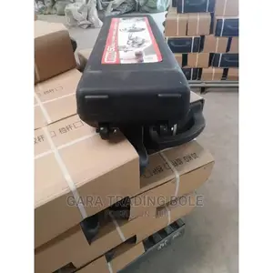 Dumbbell and Barbellcolour, Black Whiteበነፃ እናደርሳለን