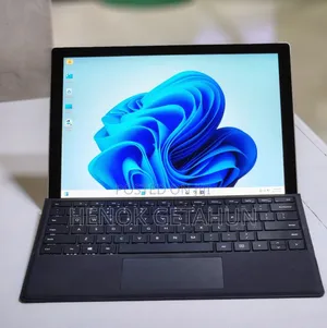 New Laptop Microsoft Surface Pro 6 8GB Intel Core I7 SSD 256GB