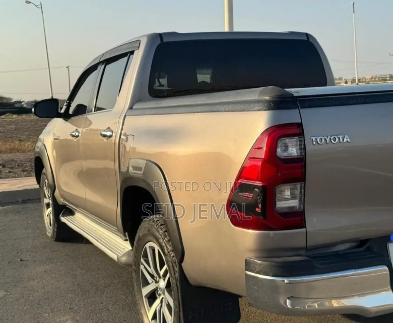 Toyota Hilux 2018 Gray
