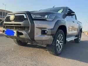 Toyota Hilux 2018 Gray