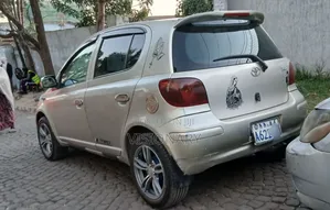 Toyota Vitz 2004 Gold