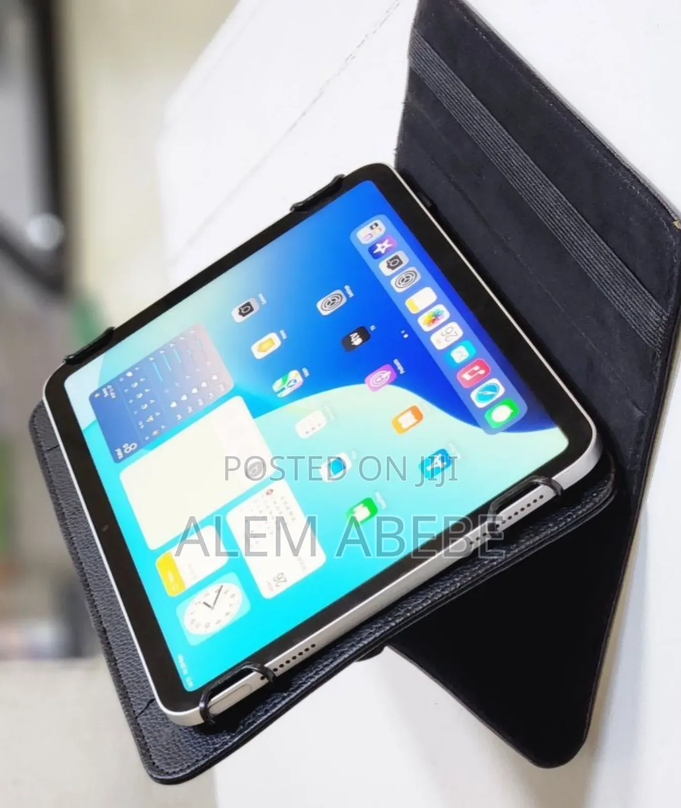 New Apple iPad (2025) 128 GB