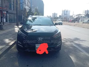 Photo - Hyundai Tucson 2021 Gray