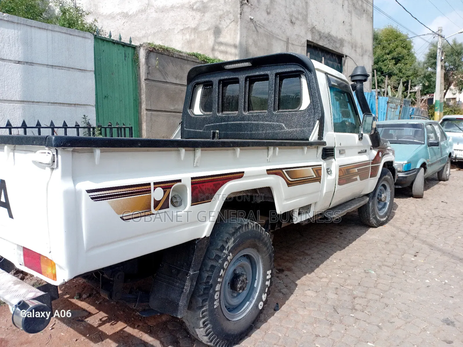 Toyota Land Cruiser 2012 White