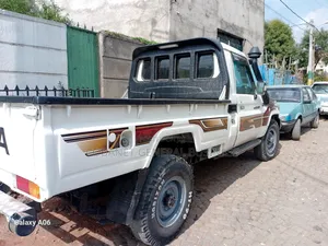 Toyota Land Cruiser 2012 White