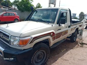 Toyota Land Cruiser 2012 White
