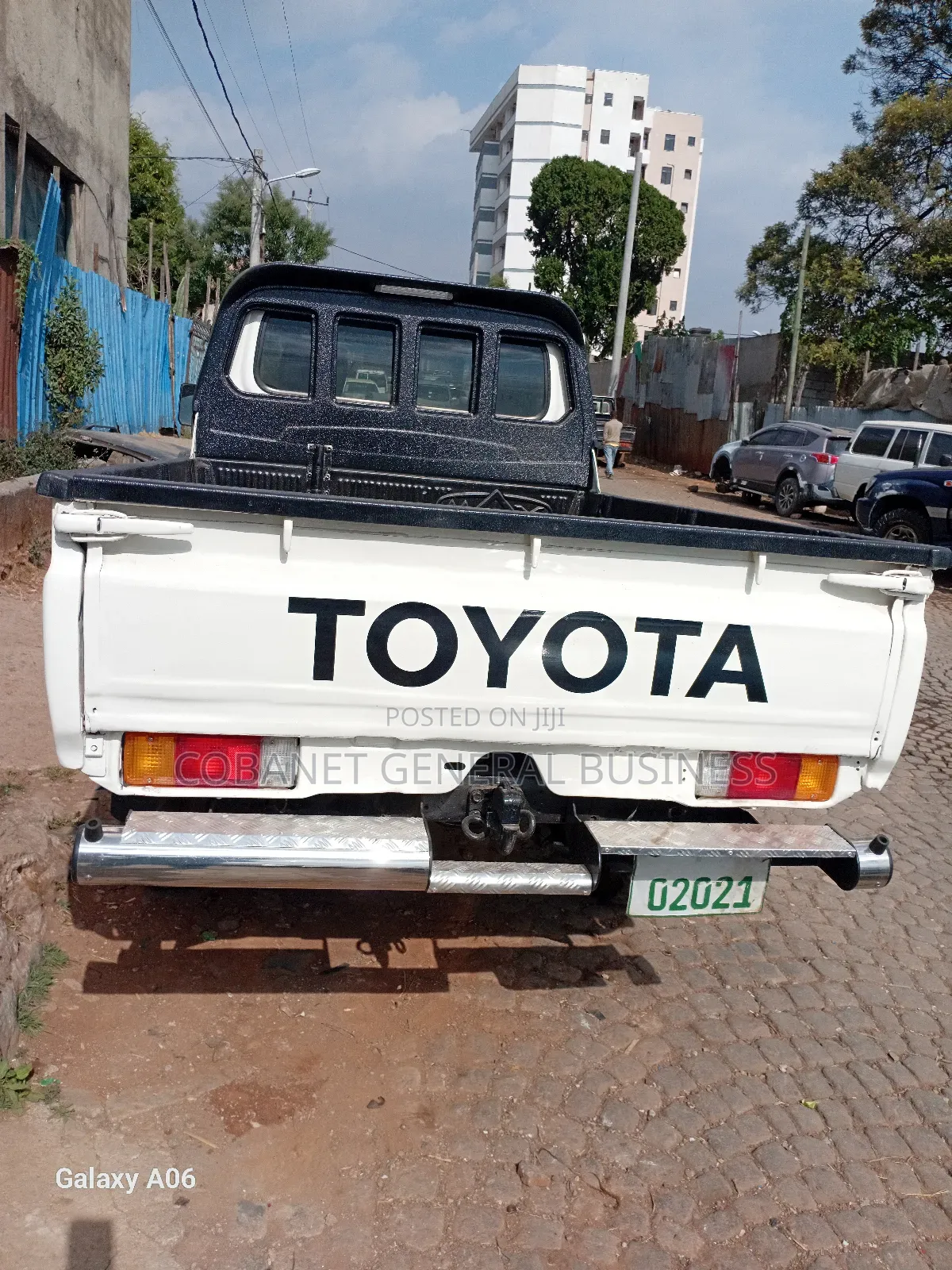 Toyota Land Cruiser 2012 White