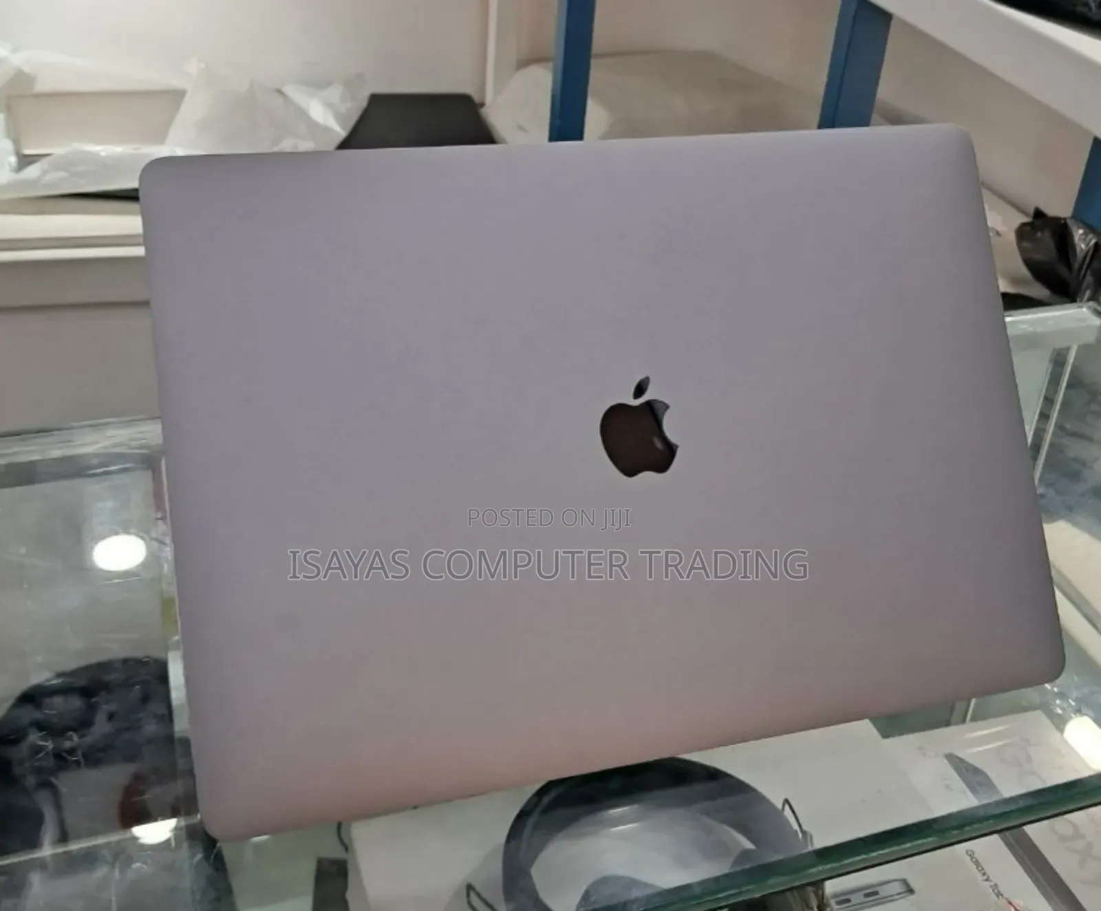 New Laptop Apple MacBook Pro 2019 32GB SSD 512GB