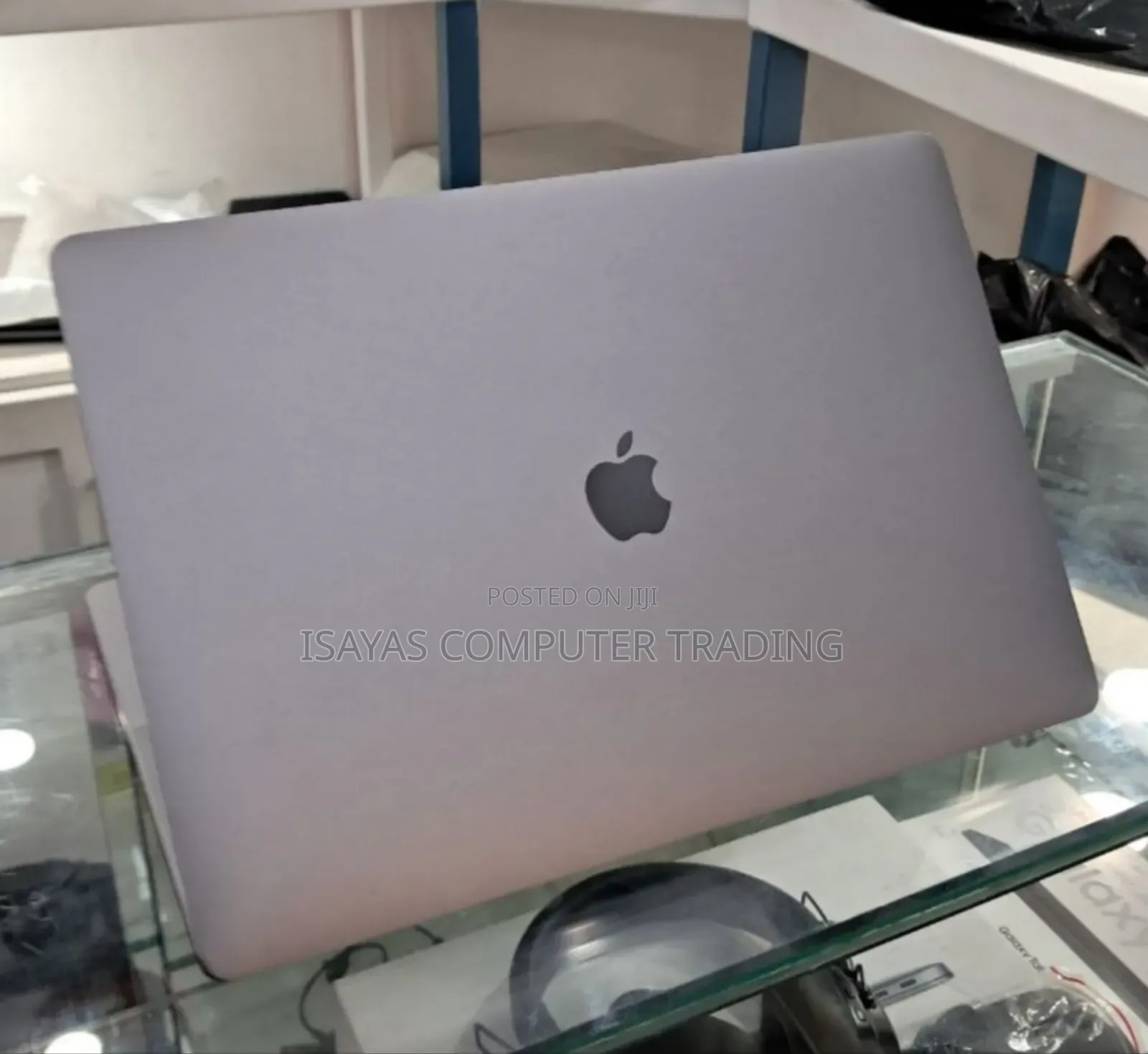 New Laptop Apple MacBook Pro 2019 32GB SSD 512GB