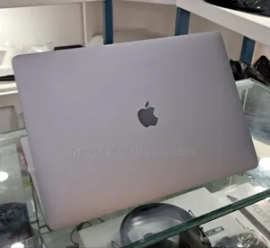 New Laptop Apple MacBook Pro 2019 32GB SSD 512GB