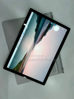 New Laptop Microsoft Surface 16GB Intel Core I7 SSD 512GB