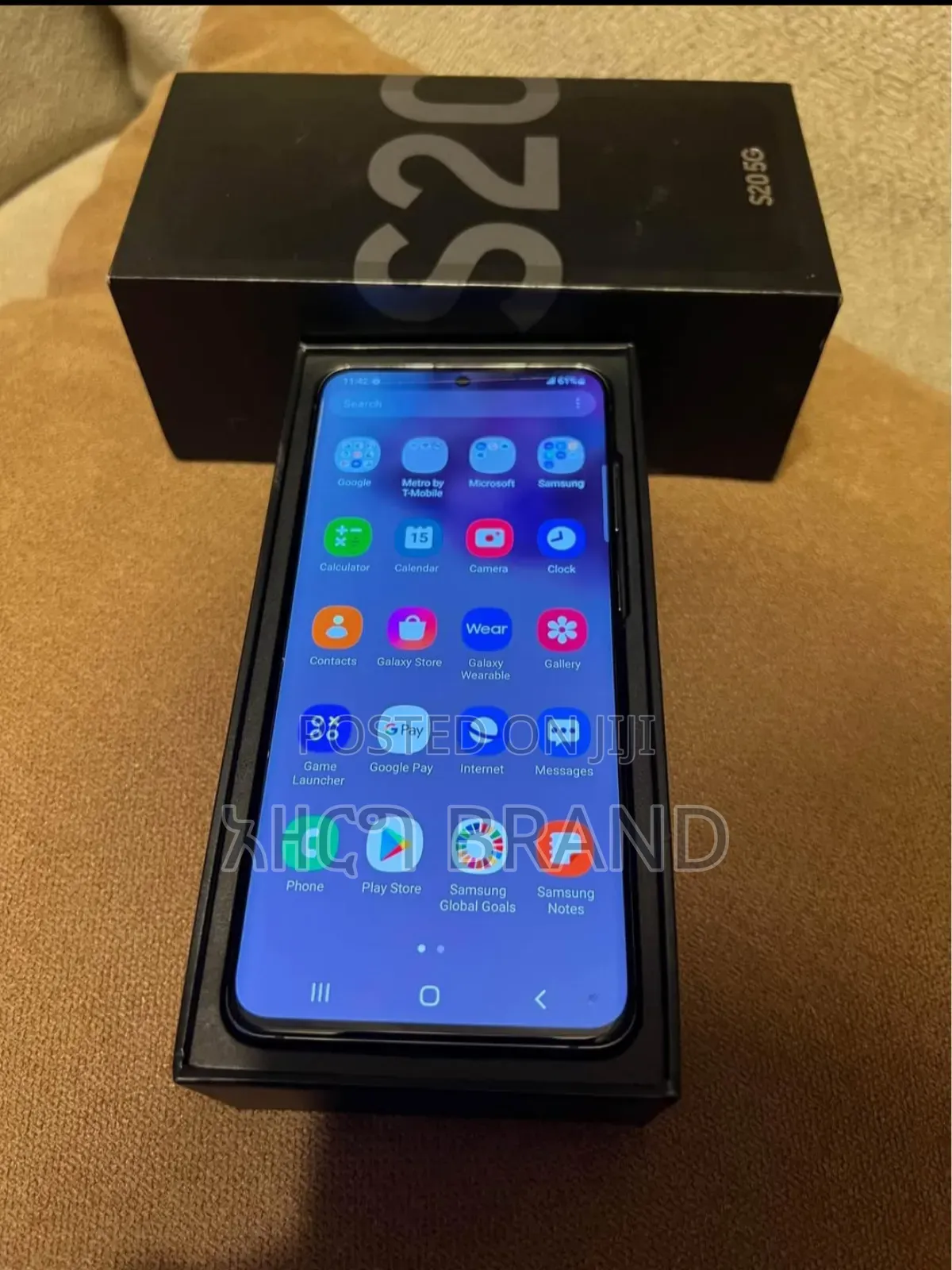 New Samsung Galaxy S20 128 GB Gray