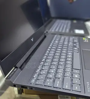 New Laptop HP Victus 15 16GB AMD Ryzen 7 SSD 1T