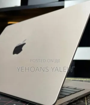 New Laptop Apple MacBook Air 2022 M2 16GB Apple M2 SSD 256GB