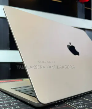 New Laptop Apple MacBook Air 2023 M2 16GB Apple M2 SSD 256GB