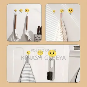 Photo - 9pcs Smiley Face Adhesive Plastic Hooks