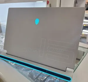 New Laptop Alienware M15 R3 32GB Intel Core I9 SSD 1T