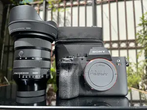 Photo - Sony A7riv With 24-70 Sima Art Mark2 Lens