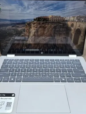 New Laptop HP OmniBook 5 14" 16GB Intel Core Ultra 7 SSD 512GB