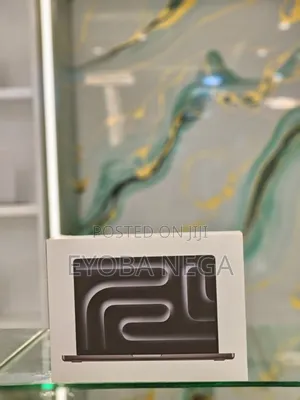 New Laptop Apple Macbook Pro 2025 M5 14-Inch 16GB Apple M5 SSD 512GB