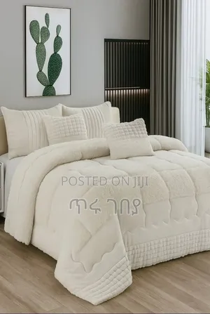 7pcs Comforter Set Very Beautiful and Warm Comfort for Christmas የገና