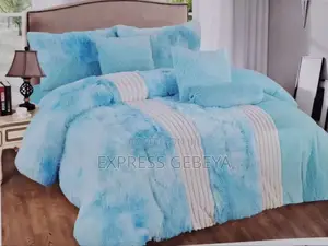 7pcs Comforter Set በጣም ውበት ያለው እና ደስ የሚል ሙቀት የሚፈጥር ፈር ኮምፈርት