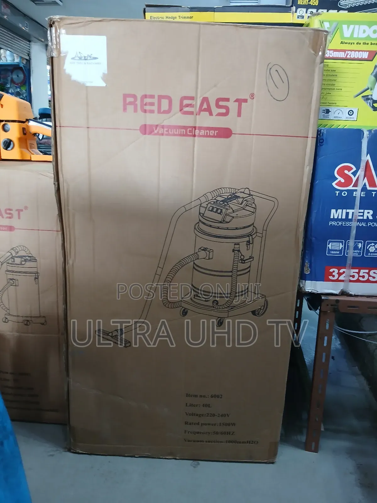 Red East Industrial Wet/Dry Vacuum Cleaner. It Has a 40l Capacity.