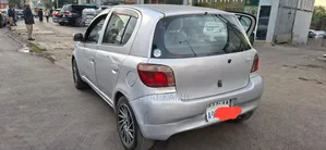 Toyota Vitz 2001 Silver