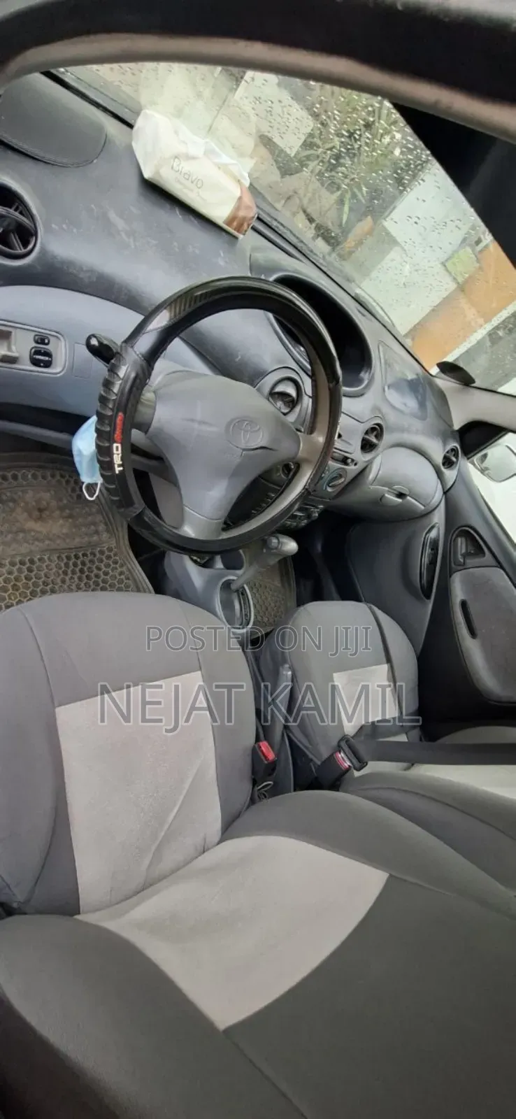 Toyota Vitz 2001 Silver