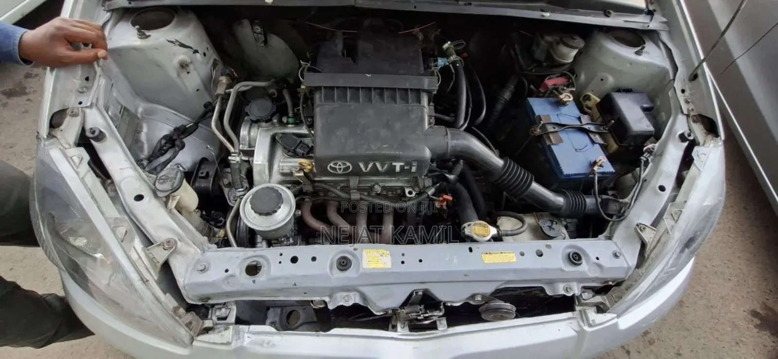 Toyota Vitz 2001 Silver