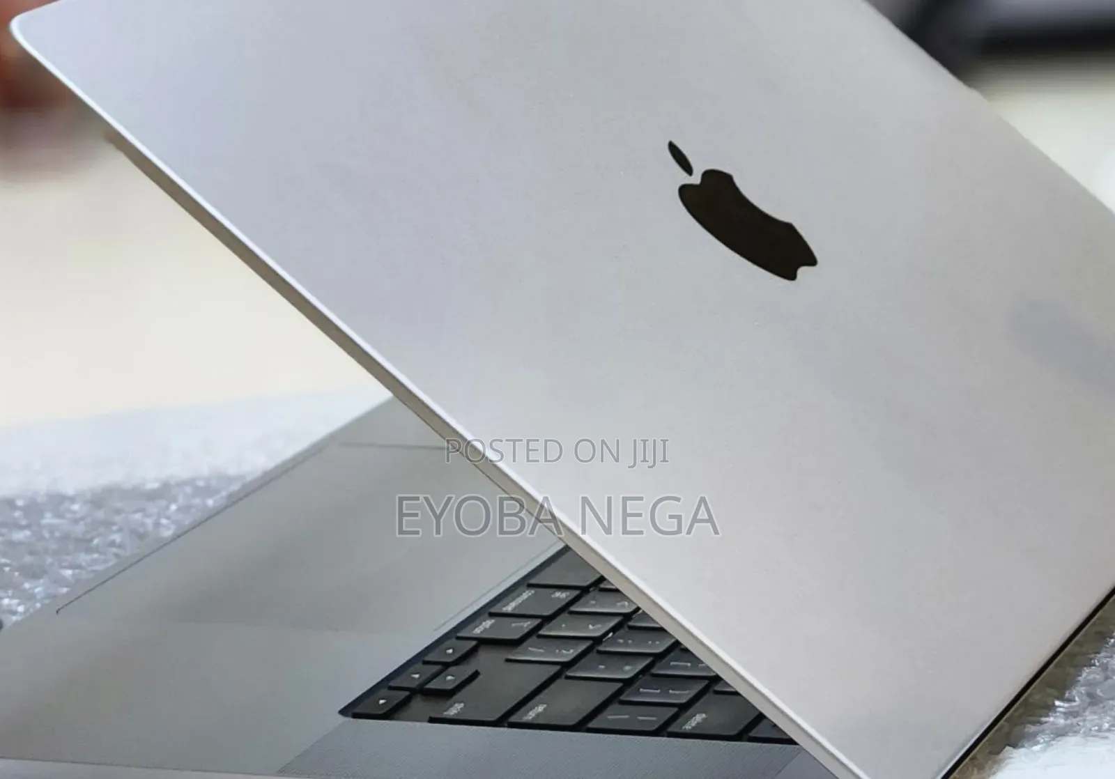 New Laptop Apple MacBook Pro M1 32GB Apple M1 Pro SSD 512GB