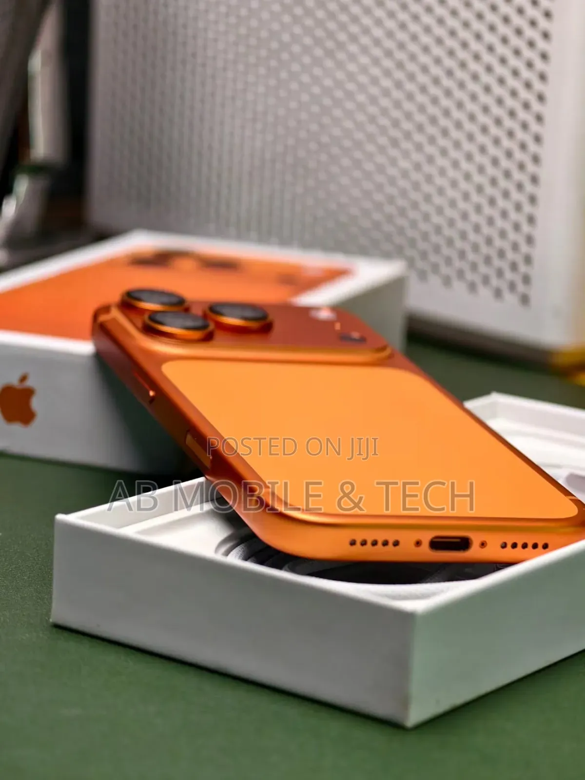 New Apple iPhone 17 Pro Max 256 GB Orange