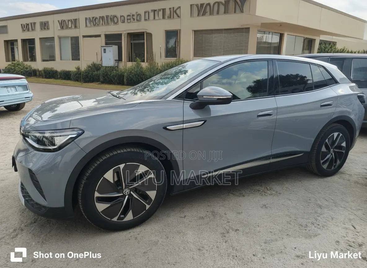 Volkswagen ID.4 2023 Gray