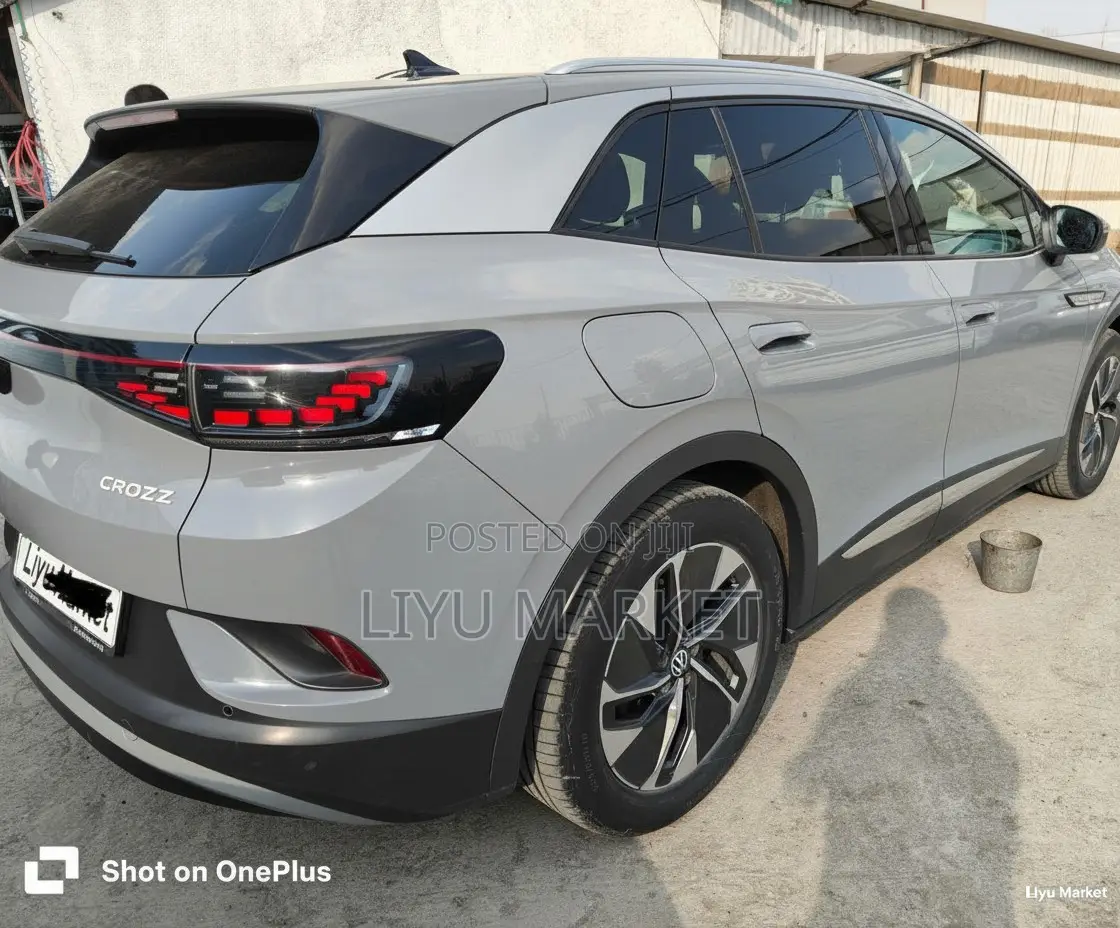 Volkswagen ID.4 2023 Gray