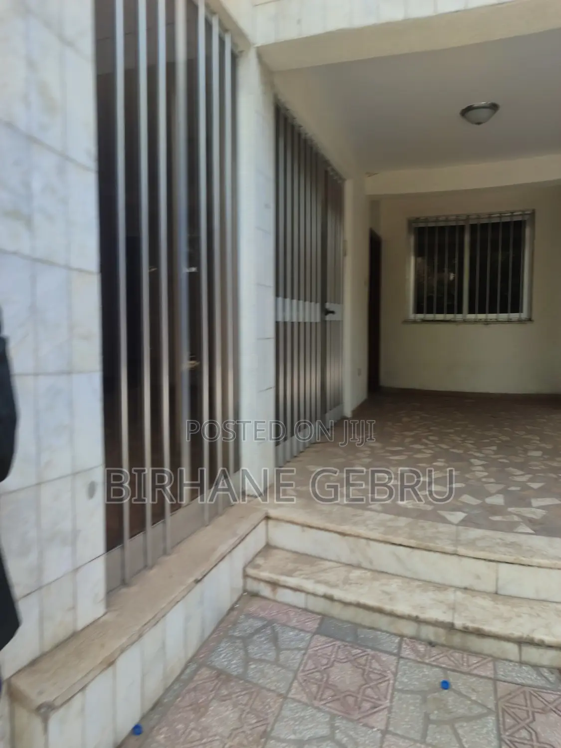 G+2 House Rent for Hotel or Living