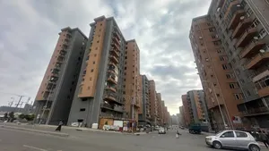 የሚሸጥ 40/60 ኮንዶሚኒየም ሱቅ