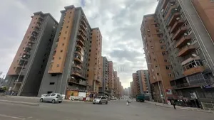 የሚሸጥ 40/60 ኮንዶሚኒየም ሱቅ