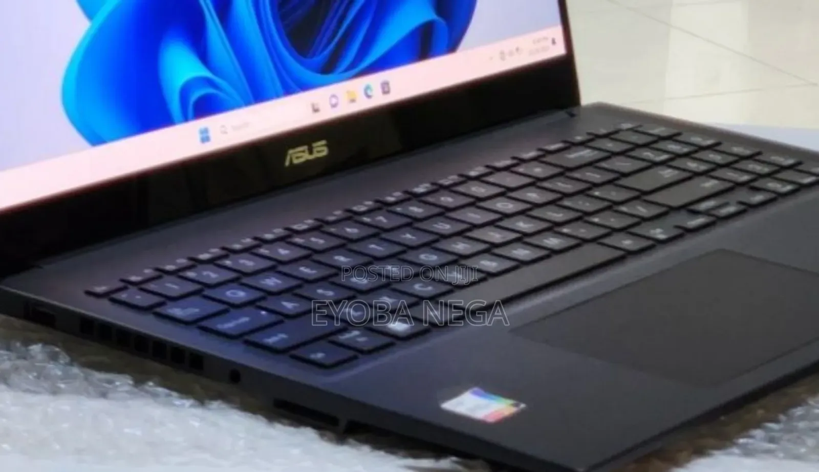 New Laptop Asus VivoBook 15 X505BA 16GB Intel Core I9 SSD 1T