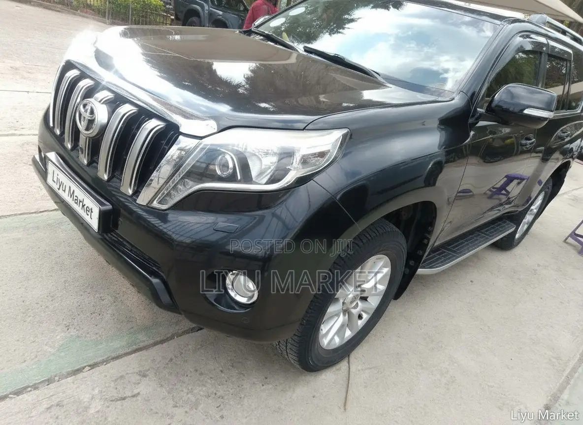 Toyota Land Cruiser 2013 Black