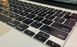 Laptop Apple MacBook Air 2022 M2 16GB Apple M2 SSD 256GB