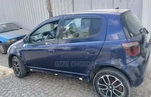 Toyota Vitz 2001 Blue