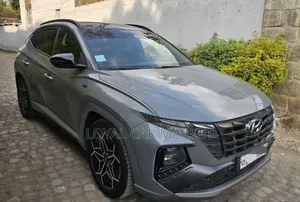 Hyundai Tucson 2022 Green