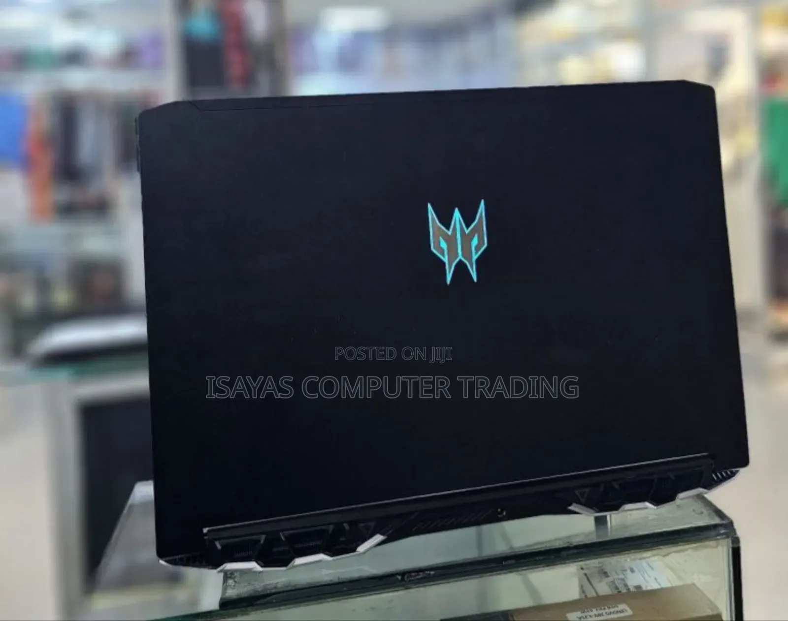 New Laptop Apple MacBook Air 2022 M2 16GB SSD 256GB