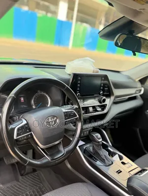 Toyota Highlander Hybrid 2021 Gray