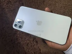 Apple iPhone 11 Pro Max 64 GB White