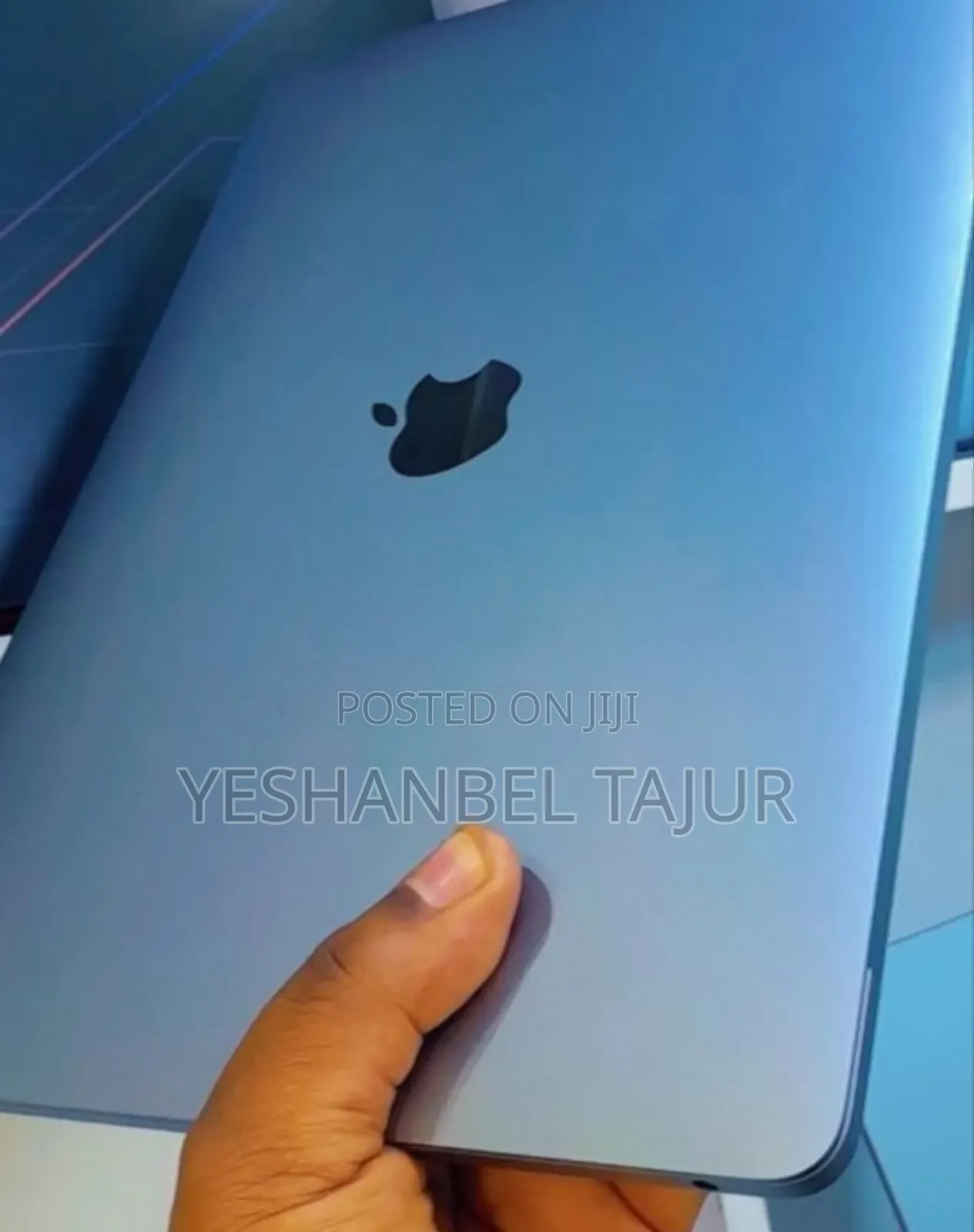 New Laptop Apple MacBook Air 2020 M1 8GB Apple M1 SSD 256GB