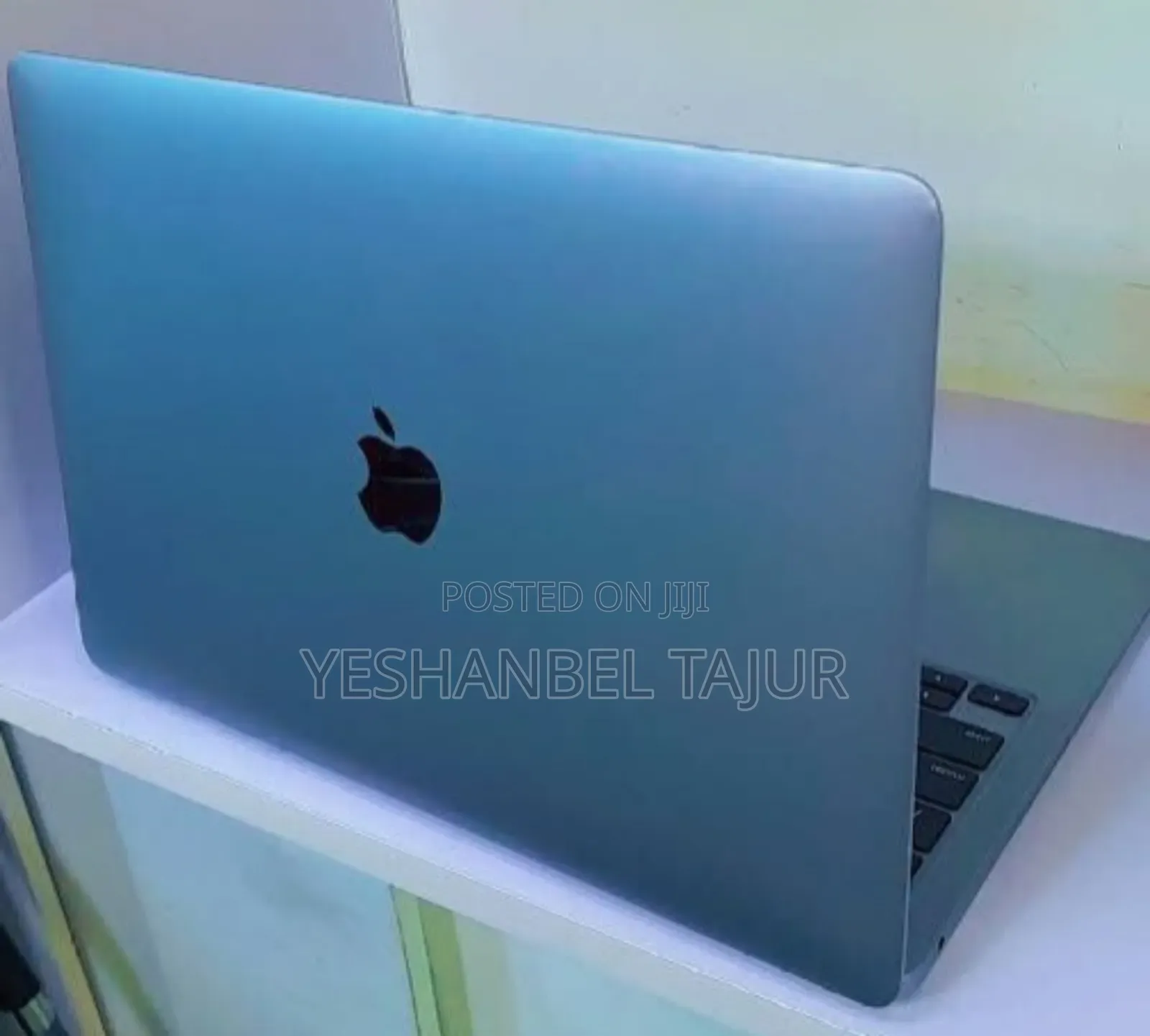 New Laptop Apple MacBook Air 2020 M1 8GB Apple M1 SSD 256GB