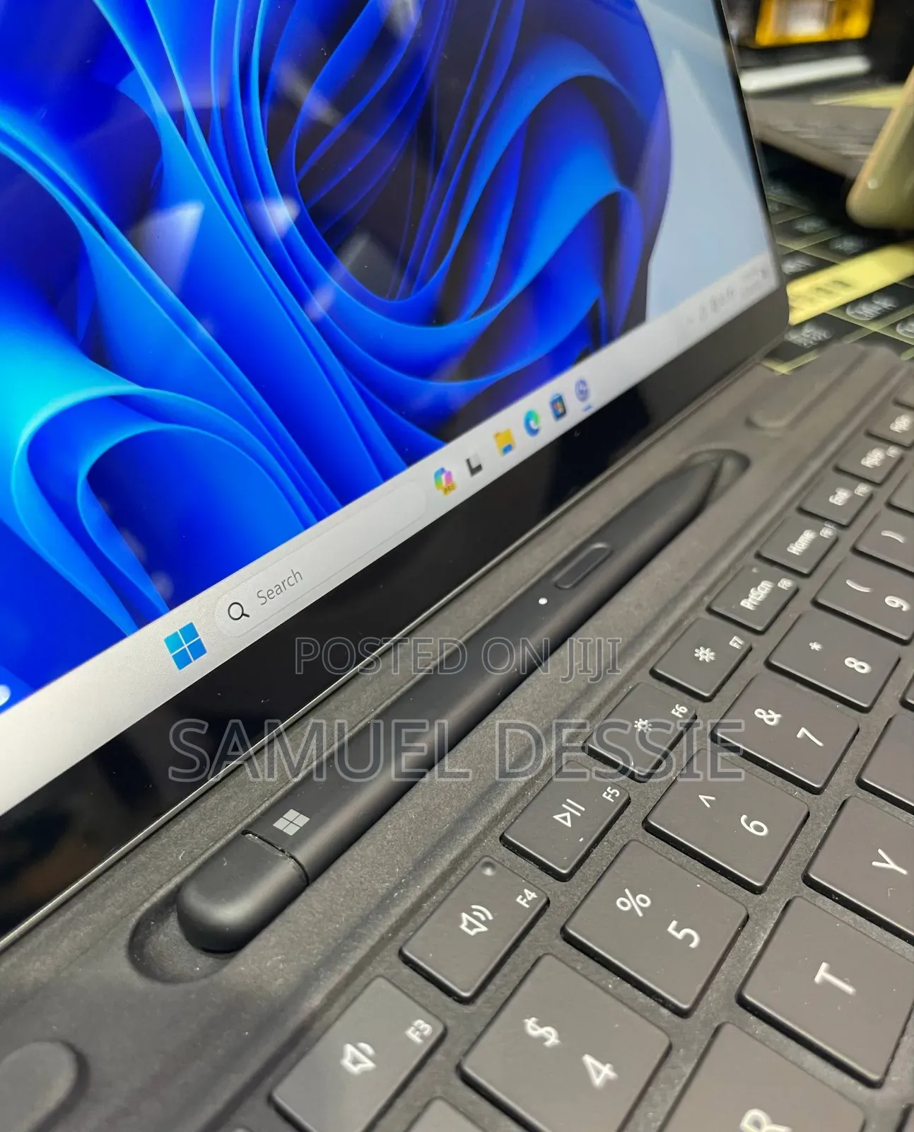 New Laptop Microsoft Surface Pro 8 16GB Intel Core I7 SSD 256GB