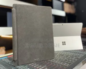 New Laptop Microsoft Surface Pro 8 16GB Intel Core I7 SSD 256GB